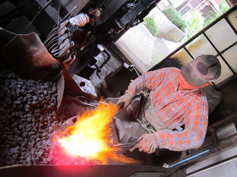 臼作りの道具は鍛冶屋さんへの特注品